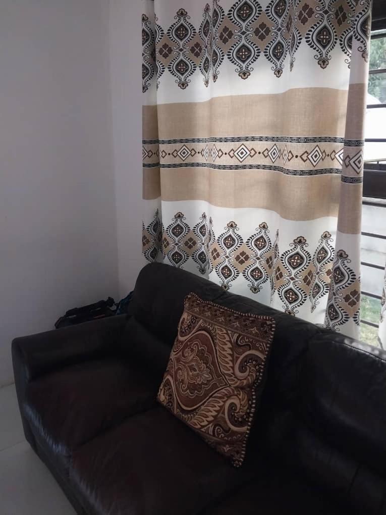 Emmrose Apartments Chingola Luaran gambar