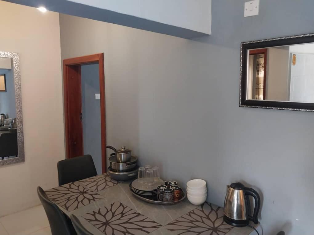 Emmrose Apartments Chingola Luaran gambar